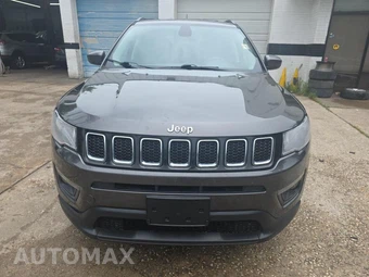 2017 Jeep Compass Latitude – miniatura 2
