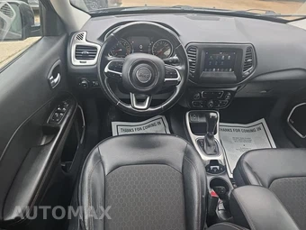 2017 Jeep Compass Latitude – miniatura 8