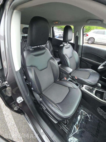 2017 Jeep Compass Latitude - miniatura 15