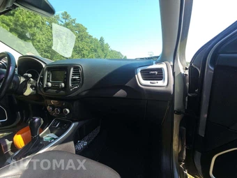 2017 Jeep Compass Latitude - miniatura 19