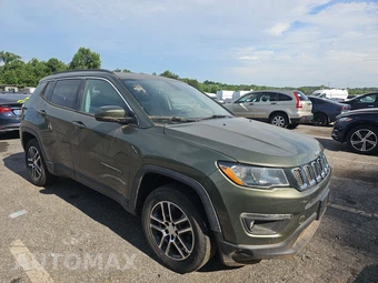 2017 Jeep Compass Latitude – miniatura 3