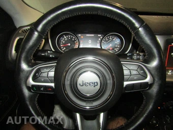 2017 Jeep Compass Latitude – miniatura 11