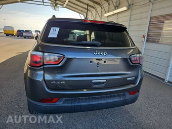 2017 Jeep Compass Latitude – miniatura 5