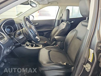 2017 Jeep Compass Latitude – miniatura 7