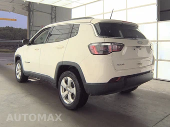 2017 Jeep Compass Latitude – miniatura 6