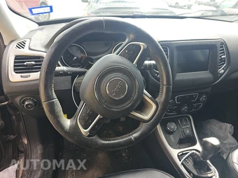 2017 Jeep Compass Latitude – miniatura 10
