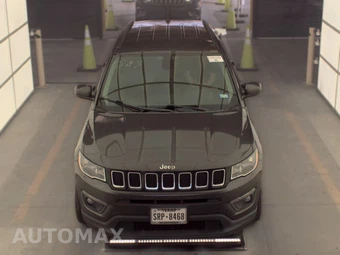 2017 Jeep Compass Latitude – miniatura 2