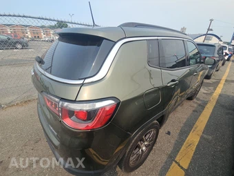 2017 Jeep Compass Latitude – miniatura 4