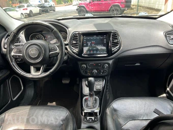 2017 Jeep Compass Limited - miniatura 10