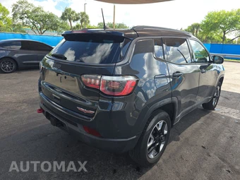 2017 Jeep Compass Trailhawk – miniatura 4