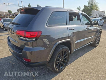 2017 Jeep Grand Cherokee Altitude Edition - miniatura 3