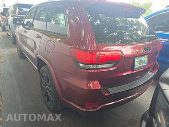 2017 Jeep Grand Cherokee Altitude Edition – miniatura 2