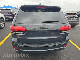 2017 Jeep Grand Cherokee Altitude Edition - miniatura 5