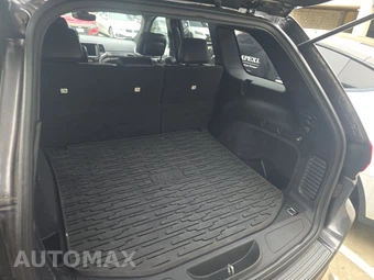 2017 Jeep Grand Cherokee Altitude Edition - miniatura 16