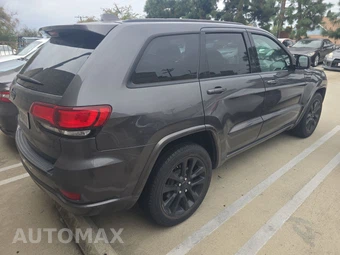 2017 Jeep Grand Cherokee Altitude Edition - miniatura 4