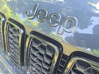 2017 Jeep Grand Cherokee Altitude Edition – miniatura 20