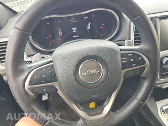 2017 Jeep Grand Cherokee Altitude Edition – miniatura 10