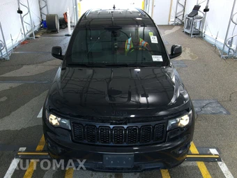 2017 Jeep Grand Cherokee Altitude Edition – miniatura 2