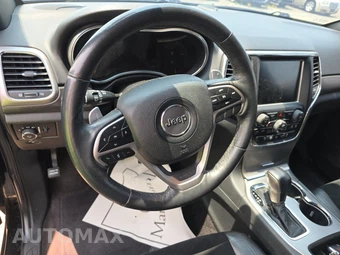 2017 Jeep Grand Cherokee Altitude Edition - miniatura 10