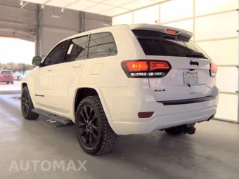 2017 Jeep Grand Cherokee Altitude Edition - miniatura 6