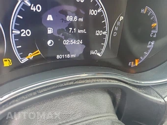 2017 Jeep Grand Cherokee Altitude Edition - miniatura 15