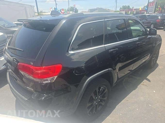 2017 Jeep Grand Cherokee Laredo – miniatura 3