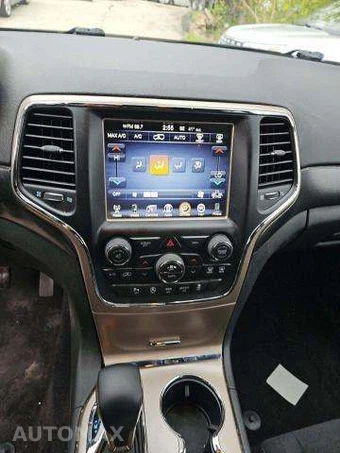 2017 Jeep Grand Cherokee Laredo - miniatura 10