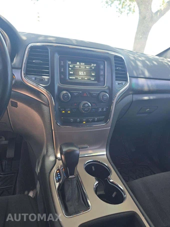 2017 Jeep Grand Cherokee Laredo - miniatura 10