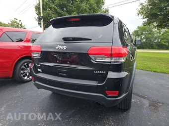 2017 Jeep Grand Cherokee Laredo - miniatura 3