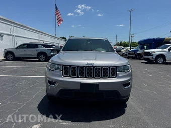 2017 Jeep Grand Cherokee Laredo - miniatura 2