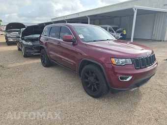 2017 Jeep Grand Cherokee Laredo – miniatura 3