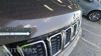 2017 Jeep Grand Cherokee Limited – miniatura 30