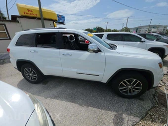 2017 Jeep Grand Cherokee Limited - miniatura 4