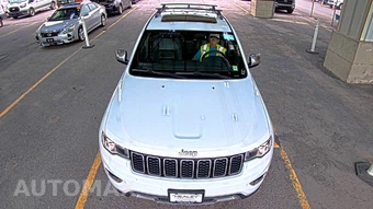 2017 Jeep Grand Cherokee Limited – miniatura 2