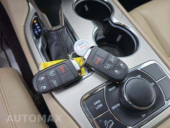 2017 Jeep Grand Cherokee Limited - miniatura 8
