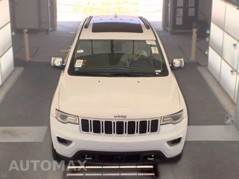 2017 Jeep Grand Cherokee Overland - miniatura 2