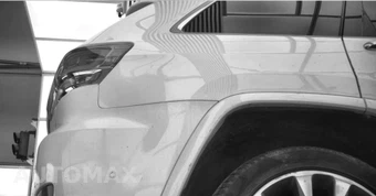 2017 Jeep Grand Cherokee Overland - miniatura 24