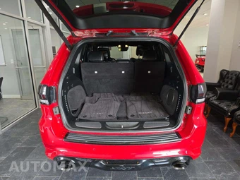 2017 Jeep Grand Cherokee SRT - miniatura 14