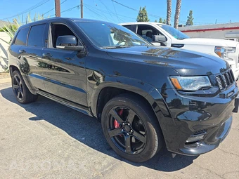 2017 Jeep Grand Cherokee SRT - miniatura 3
