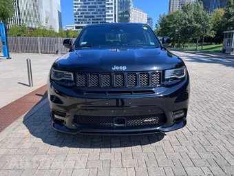 2017 Jeep Grand Cherokee SRT - miniatura 2