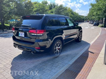 2017 Jeep Grand Cherokee SRT - miniatura 6