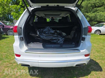 2017 Jeep Grand Cherokee Summit – miniatura 11