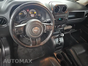 2017 Jeep Patriot High Altitude Edition – miniatura 11