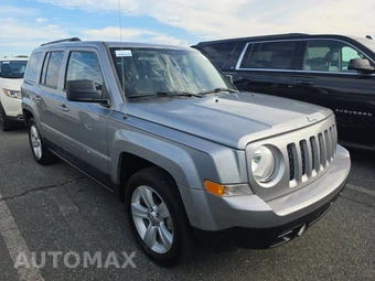 2017 Jeep Patriot Latitude - miniatura 3