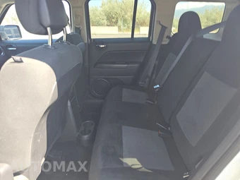 2017 Jeep Patriot Latitude – miniatura 13