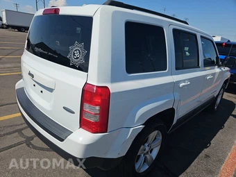 2017 Jeep Patriot Latitude – miniatura 4