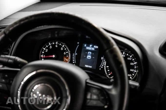 2017 Jeep Renegade Altitude Edition - miniatura 24