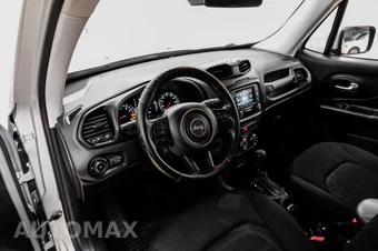 2017 Jeep Renegade Altitude Edition - miniatura 3