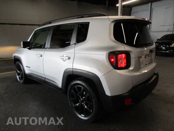2017 Jeep Renegade Altitude Edition – miniatura 4
