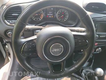 2017 Jeep Renegade Altitude Edition - miniatura 10